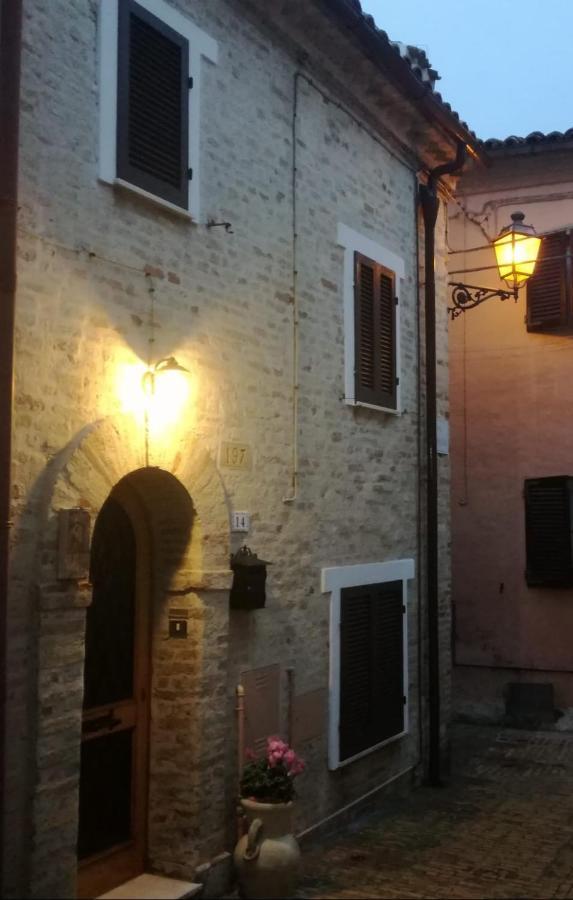 B&B Porta Girone Civitanova Alta Eksteriør billede